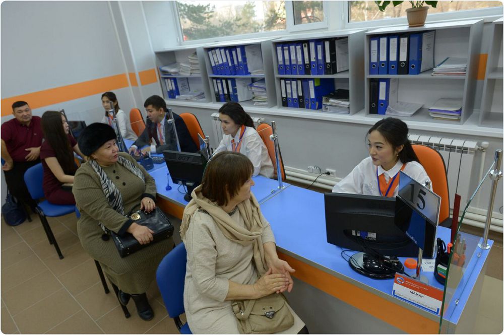 Elektrondy eńbek bırjasy arqyly 112 myń adam jumysqa ornalasqan