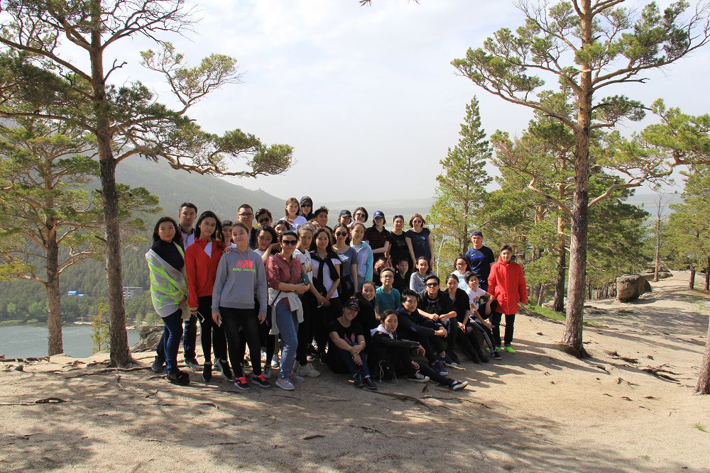 «Týǵan elge taǵzym» ekspedısııasy aıasynda oqýshylar el tarıhyn zerdeledi