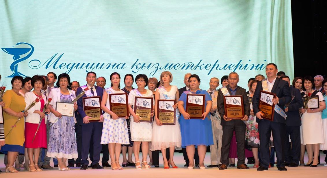 Qyzylordalyq úzdik túlekterge medısınalyq ýnıversıtetterge grant bólindi