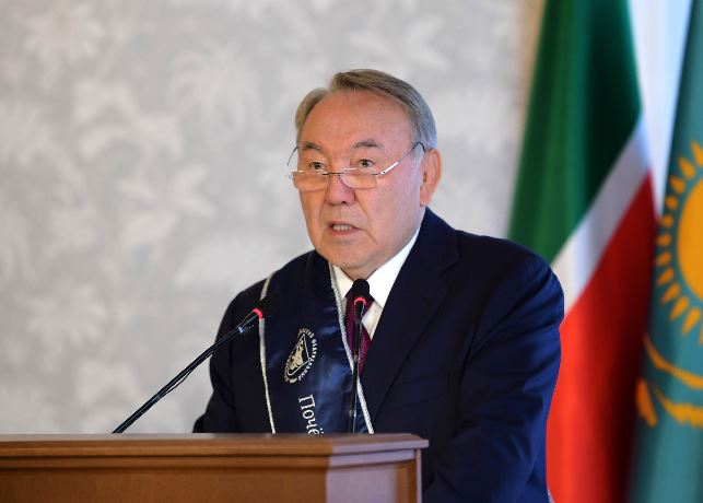 Memleket basshysy Qazan federaldyq ýnıversıtetiniń «Qurmetti doktory» ataǵyn aldy