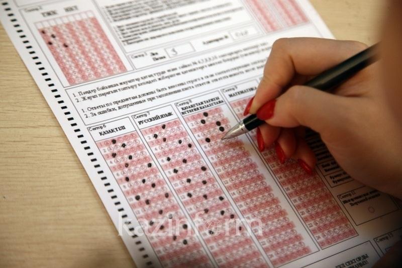 Bıyl UBT suraqtarynyń bazasy 50 paıyzǵa jańardy - Ramazan Álimqulov
