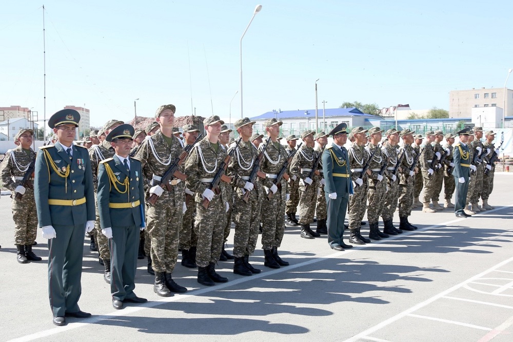 «Batys» óńirlik qolbasshylyǵynyń jas sarbazdary  ant qabyldady