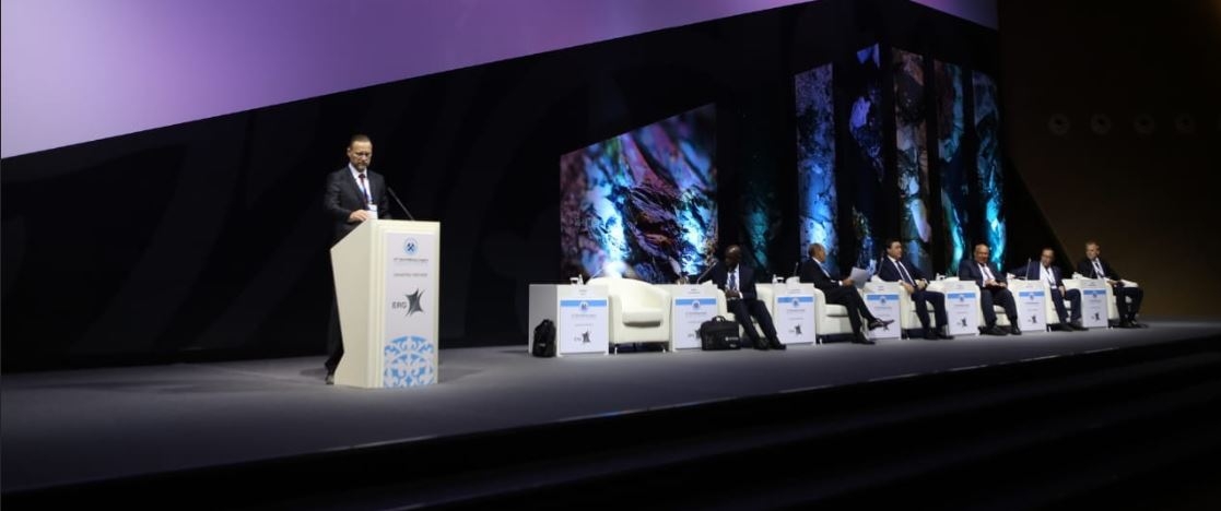 Astanada Dúnıejúzilik taý-ken kongresi ótip jatyr