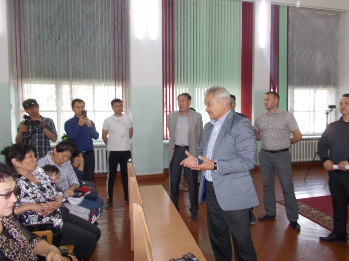 Semeıde sýǵa ketken Bobrovka turǵyndarynyń  úıleri jóndelip jatyr