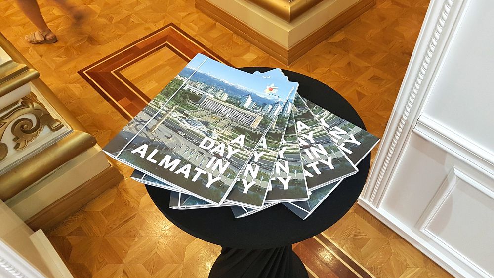 Myń boıaýly shahardyń bir kúni