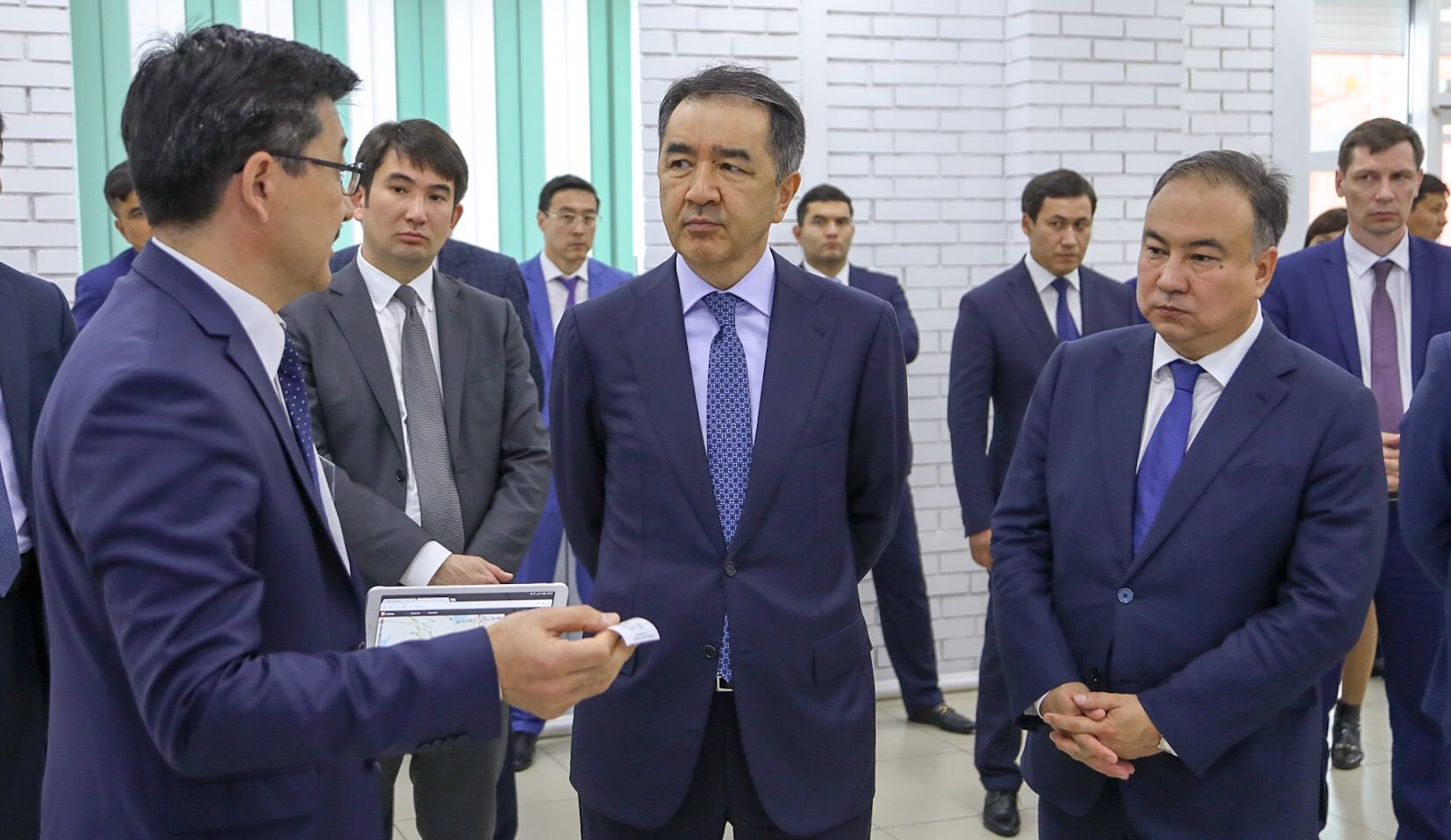 Baqytjan Saǵyntaev Aqmola oblysynyń Mamandandyrylǵan Halyqqa qyzmet kórsetý ortalyǵynda boldy