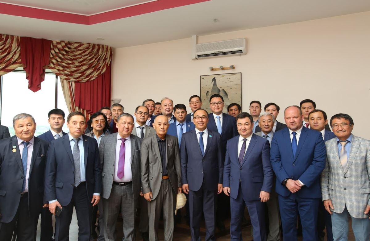 Eýrazııa ulttyq ýnıversıteti jýrnalısterdi marapattady