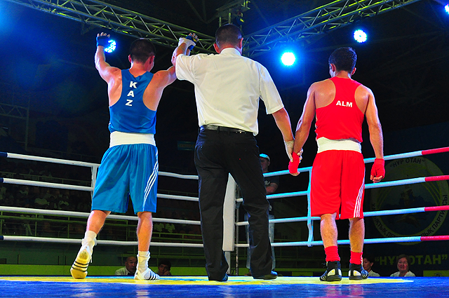 Juldyzdar jarqyly: Naızaǵaı