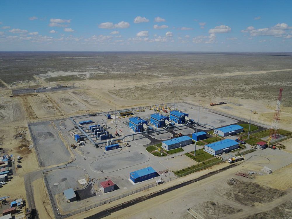 «Qaraótkelge qashyq emessiń, Qaraózek!» (Esse)