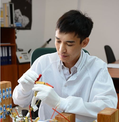 Bilim jáne bilik: Kásiptik bilim berý júıesi jetildirilýde