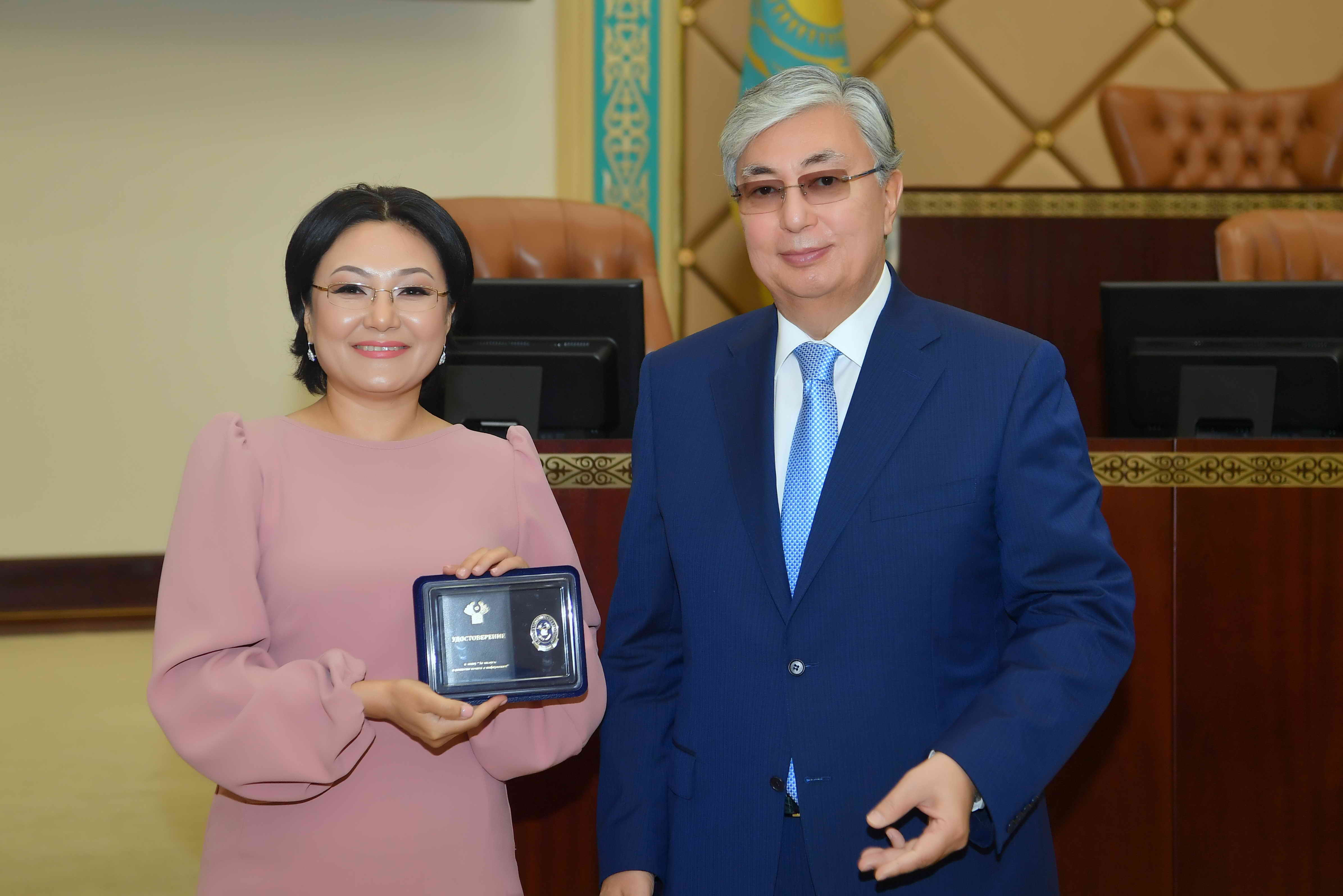 Q.Toqaev mádenıet qaıratkerlerine TMD PAA marapattaryn tabys etti