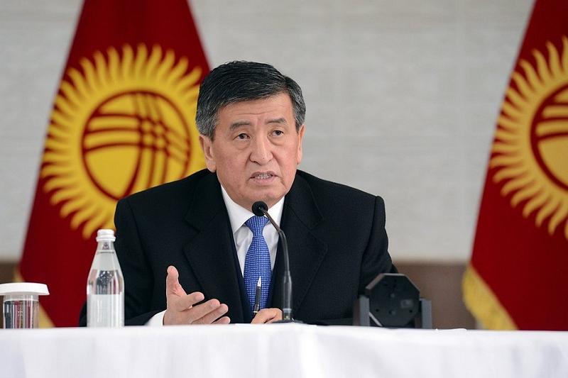 Qyrǵyzstan Prezıdenti Qazaqstandy mańyzdy seriktes dep atady