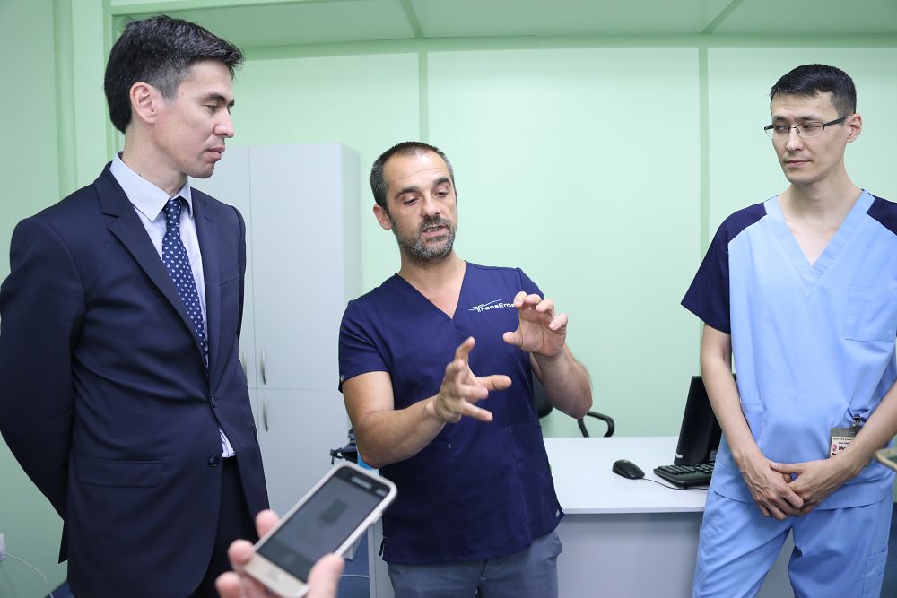 О́skemende tuńǵysh ret nefrektomııa operasııasy jasaldy
