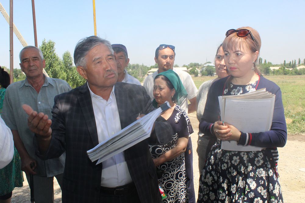 Daý ortaq. Onda nege sot sheshimi árqıly?
