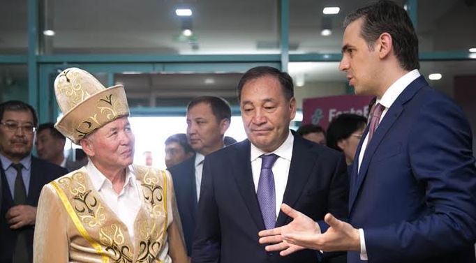 Zaman talabyna saı jabdyqtalǵan qarjy uıymynyń bólimshesi turǵyndarǵa qyzmet ete bastady