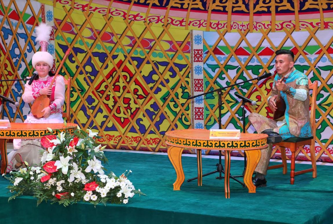 Oralda respýblıkalyq aqyndar aıtysy ótti