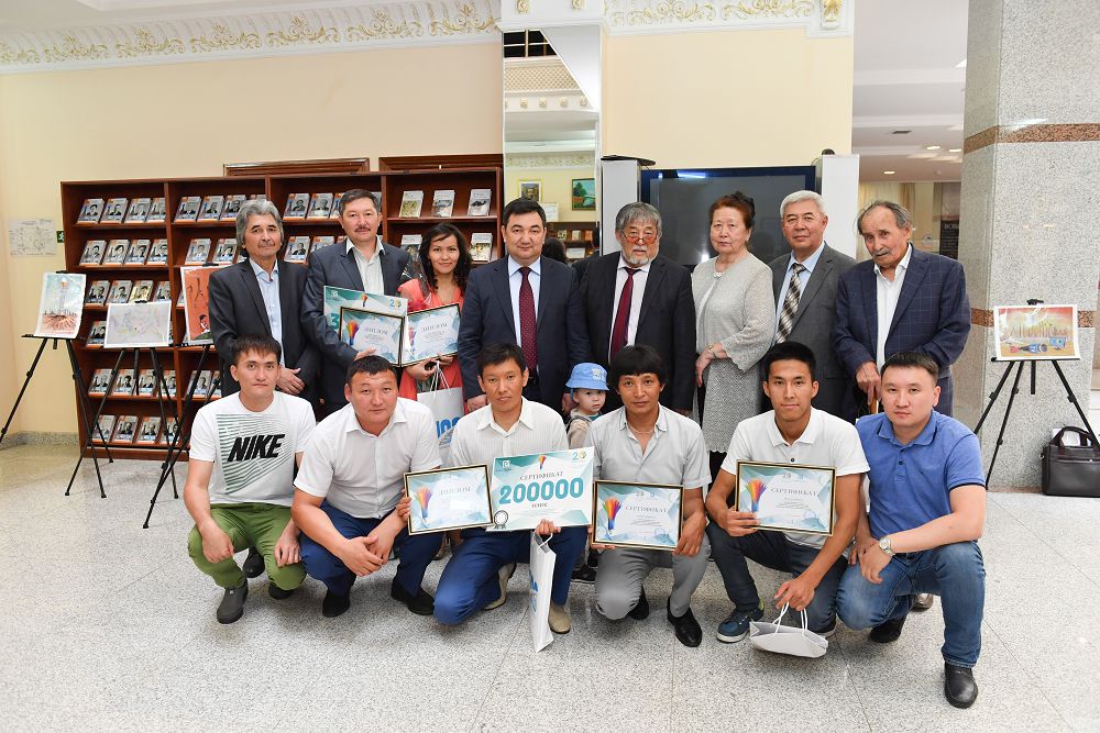 Karıkatýra – astarly sóz, utymdy oı