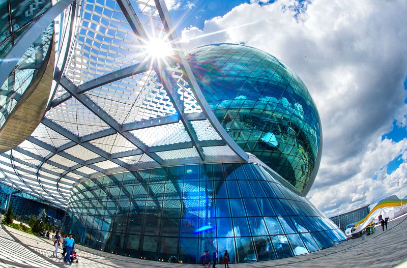 Astana – beıbitshilik pen dostyq ordasy