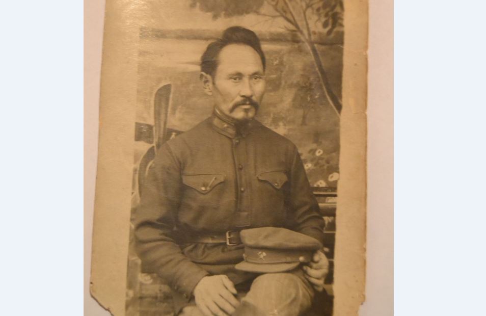 Ata din úshin azap arqalaǵandar