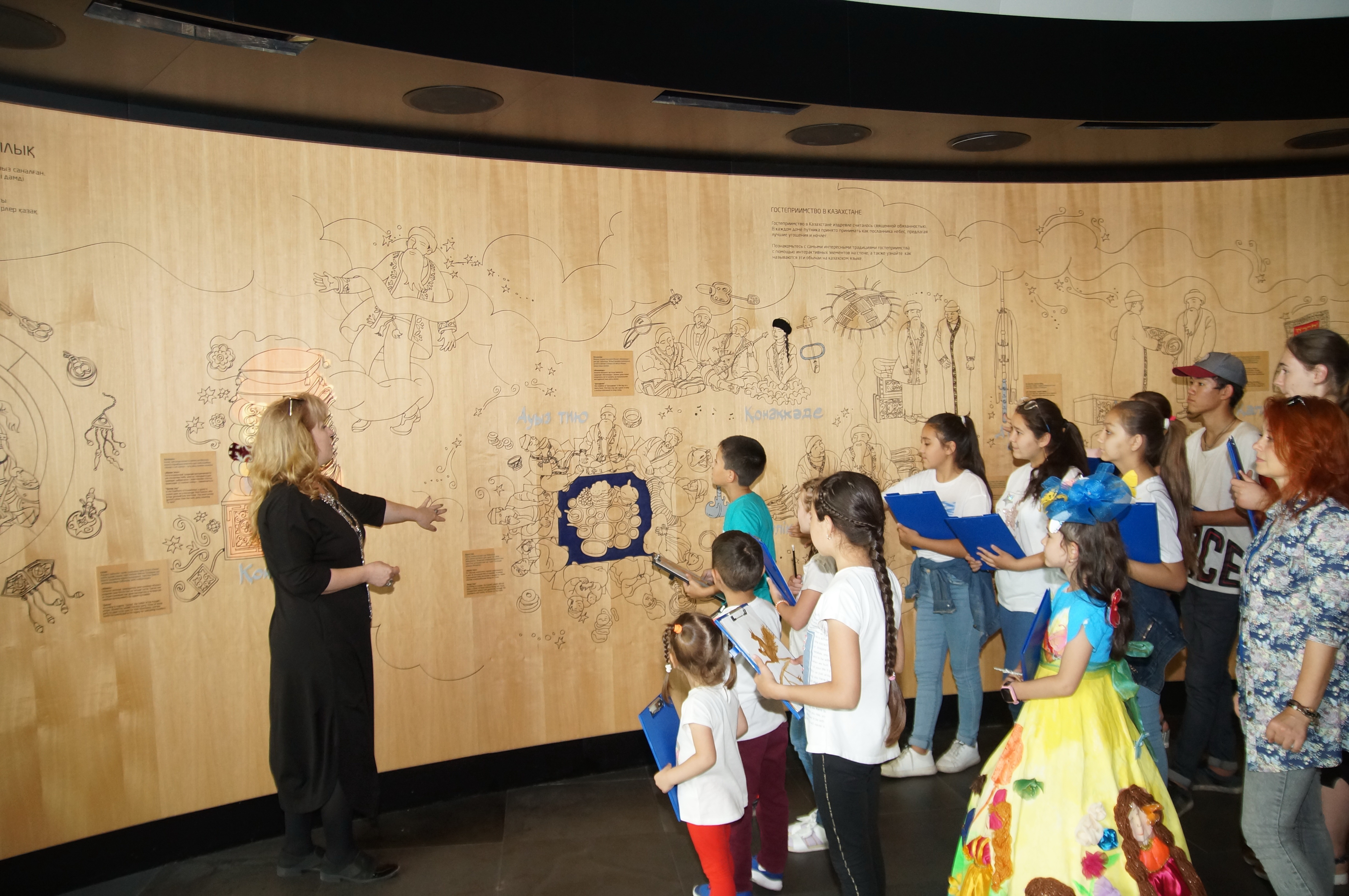 «Nur Álem» sferasy oqýshylar men stýdentterdiń jıi keletin ornyna aınaldy