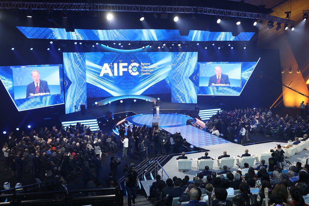 Nursultan Nazarbaev AHQO-nyń jumysyna sáttilik tiledi