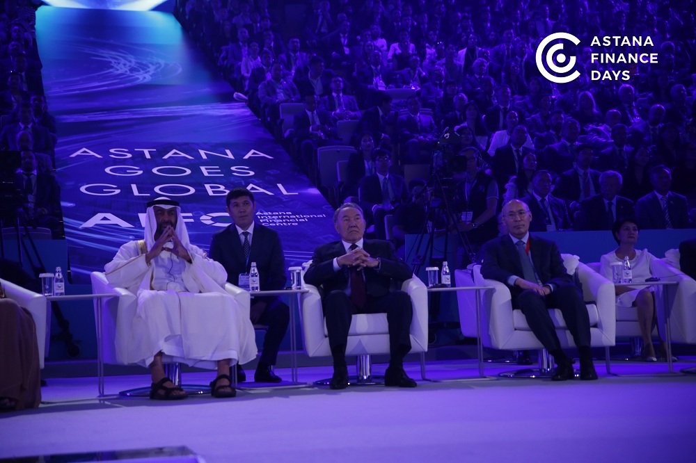 AHQO – Qazaqstannyń halyqaralyq qarjy kapıtalynyń bir bólshegine aınalýǵa jol ashady – sarapshy