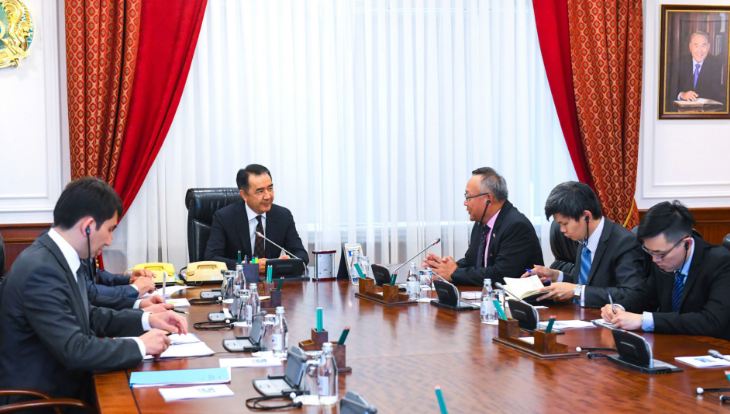 Qazaqstan men Sıngapýrdyń saýda-ekonomıkalyq jáne ınvestısııalyq yntymaqtastyǵy talqylandy