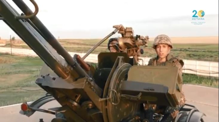 Astananyń qurdastary Qorǵanys mınıstrliginiń atynan vıdeo quttyqtaý joldady (VIDEO)