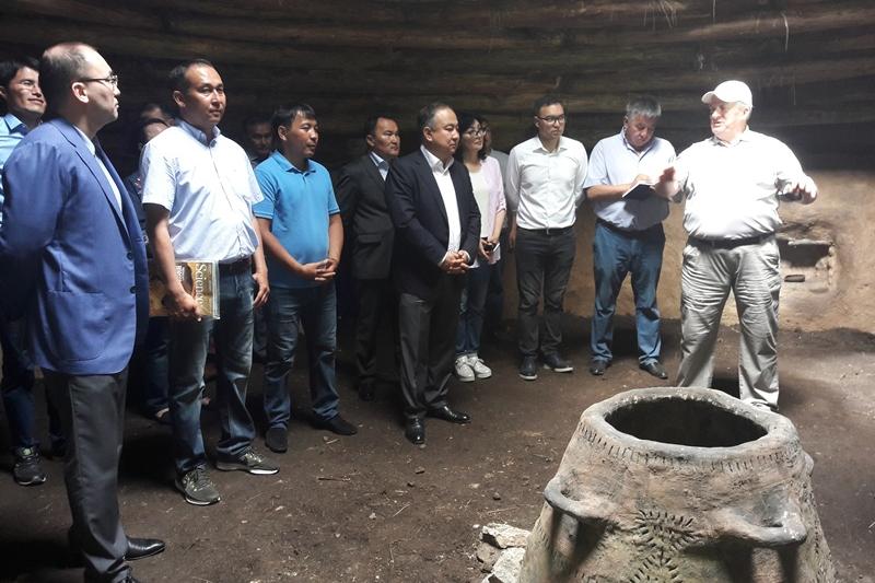 Býrabaıda «Botaı» mádenı-tarıhı mýzeıiniń vızıt ortalyǵy ashyldy