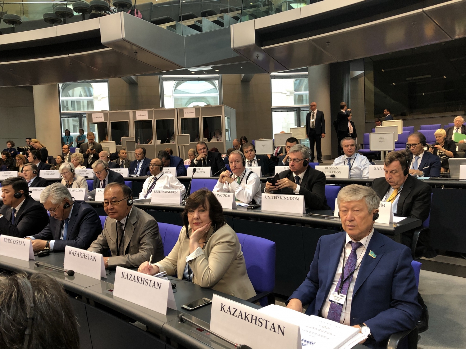 Qazaqstandyq parlamentshiler EQYU PA sessııasyna qatysýda