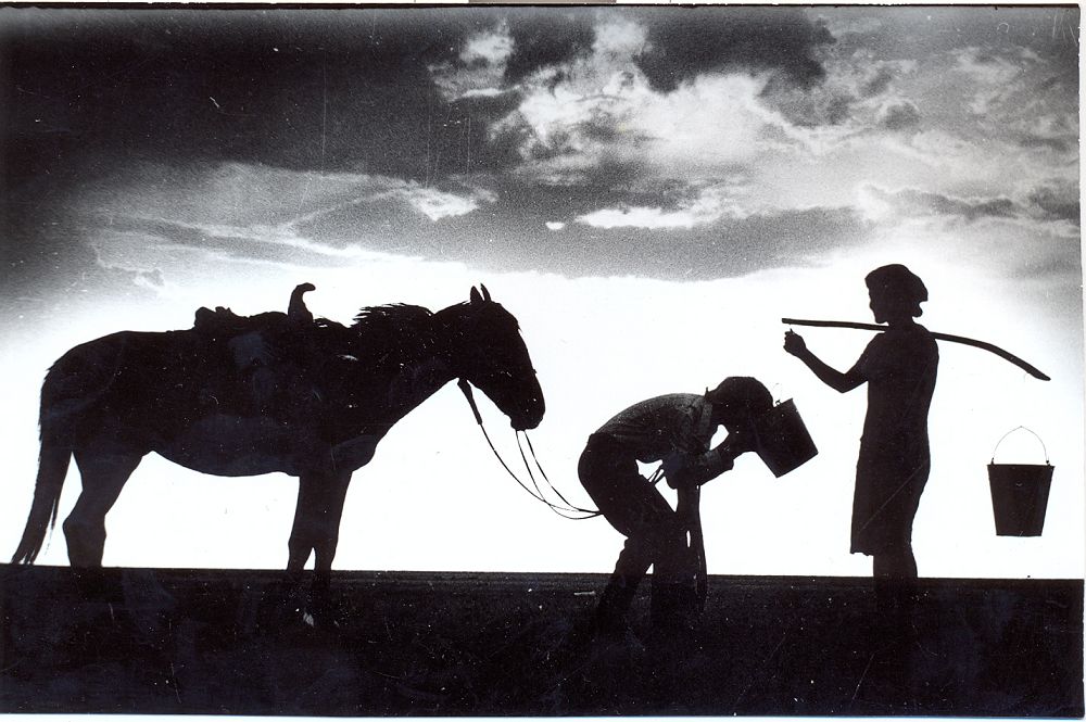 Tań aldynda kezdesken qyz