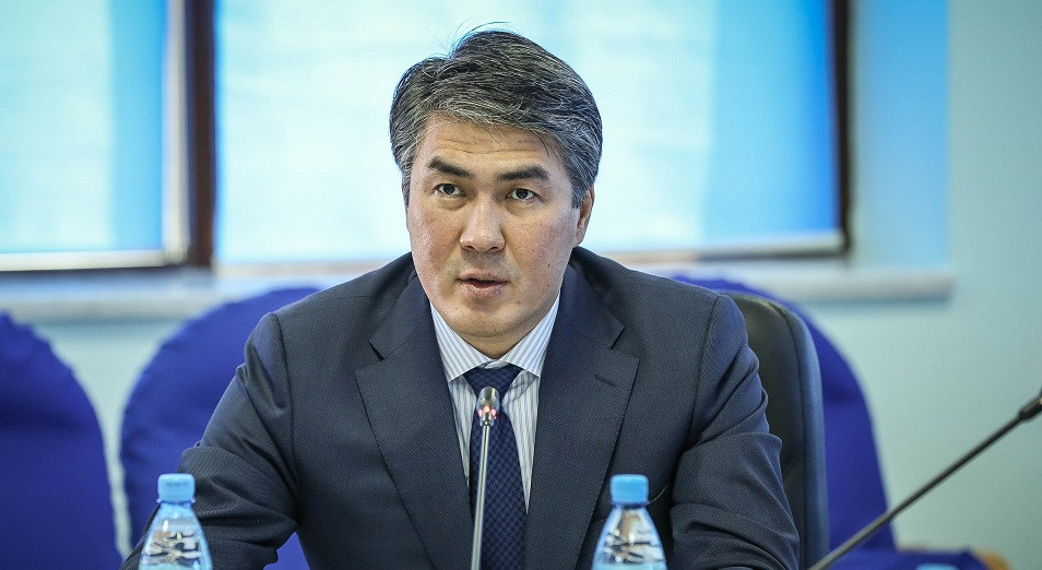 Bıyl elordada 2 saıabaq pen 9 gúl baǵy ashylady