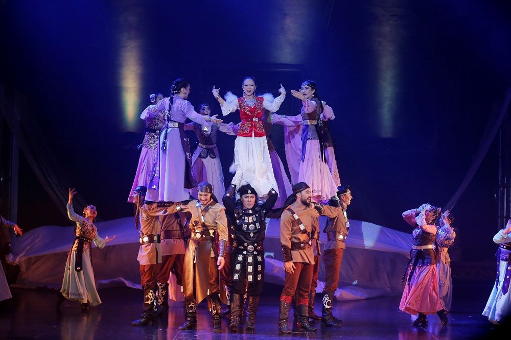 «Qyz Jibek» mıýzıkli Ońtústik Koreıada qoıyldy