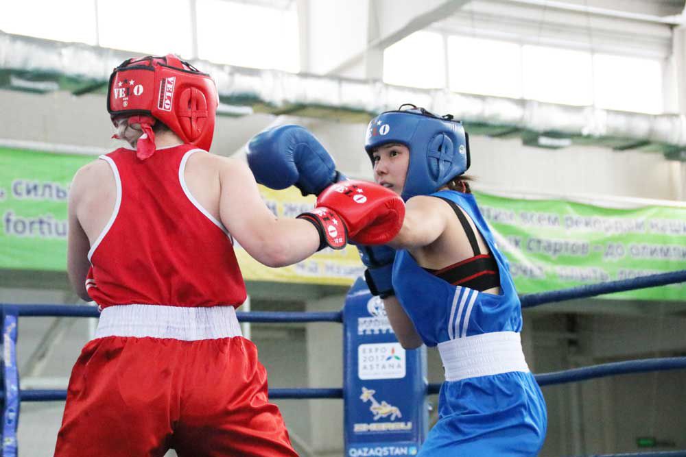 Býdapeshtte bokstan jastar arasyndaǵy álem birinshiligi ótedi