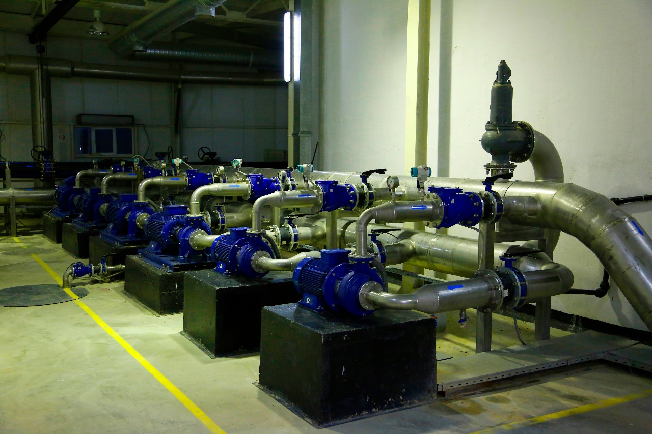 Qulsarydaǵy kóp qabatty turǵyn úılerdi aýyz sýmen qamtý problemasy sheshilip jatyr