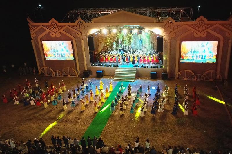 10 eldiń ónerpazdary Ulytaýǵa jınaldy
