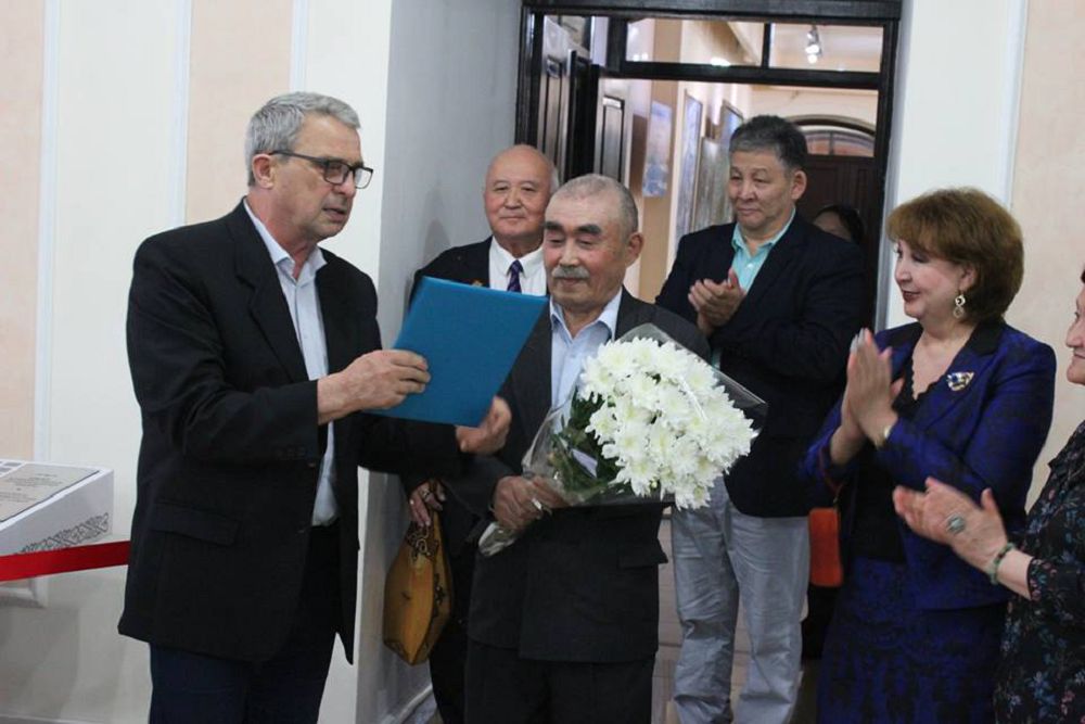 Sulýlyq tunǵan sýretter