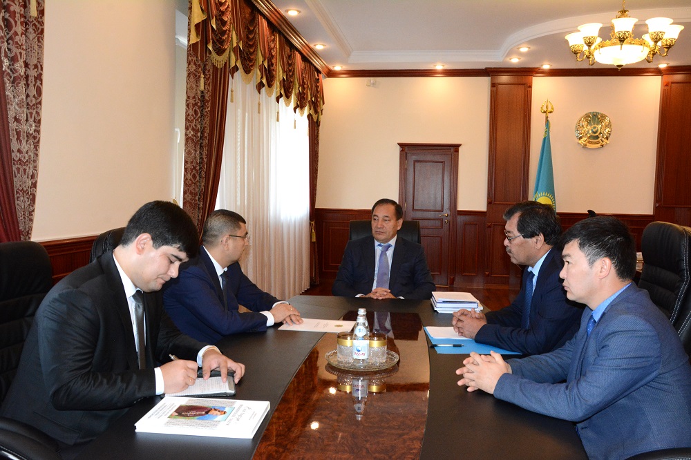 Mańǵystaý ákimi Túrikmenstannyń Qazaqstandaǵy elshisimen kezdesti