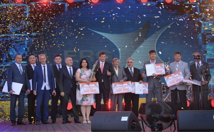 Pavlodarda metallýrgterdiń merekesi ótti