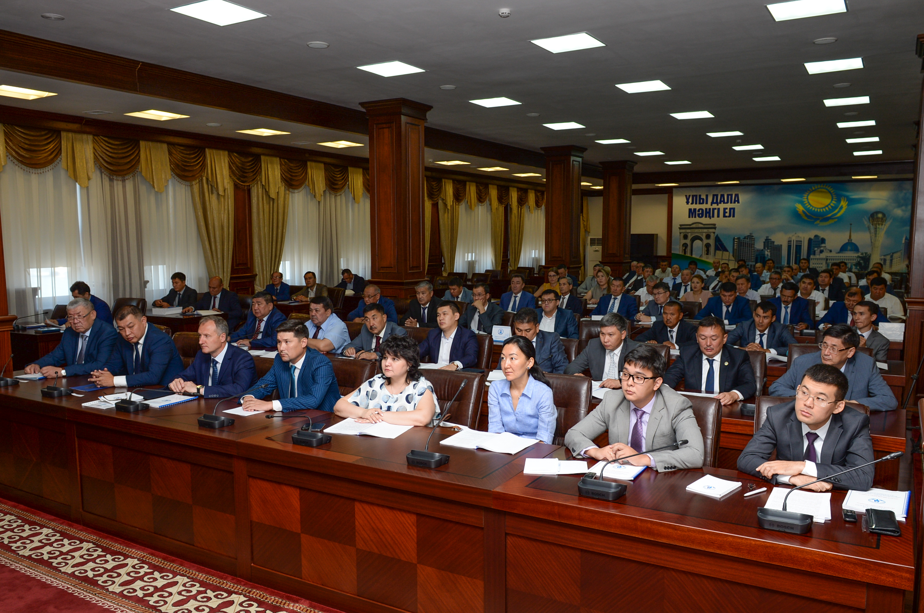 Qyzylordada «Aýyldyq eldi mekenderdi aýyz sýmen qamtamasyz etý» atty respýblıkalyq semınar ótti