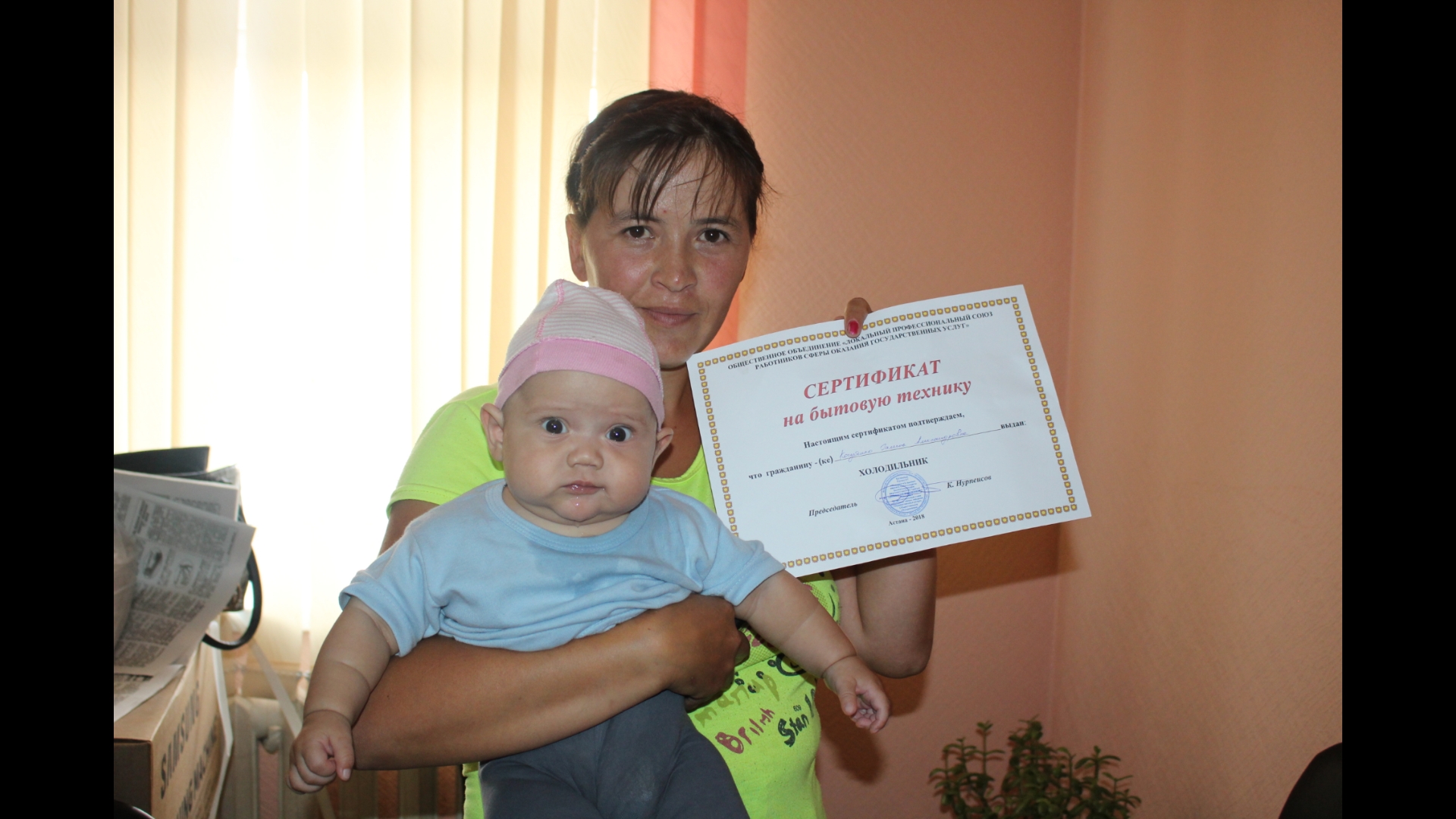 Shemonaıha turǵyndaryna baspana kilti tapsyryldy