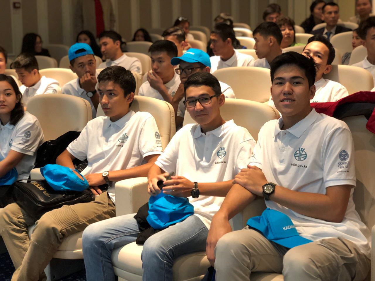 Qazaqstandyq oqýshylar Ulybrıtanııanyń aerokosmos mektebine barady