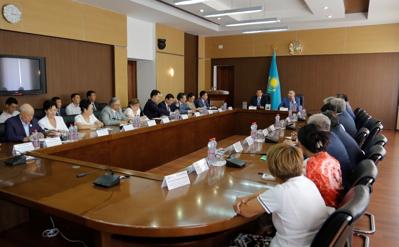 Atyraýǵa Qazaqstan Kásipodaqtar federasııasynyń tóraǵasy jumys saparymen bardy