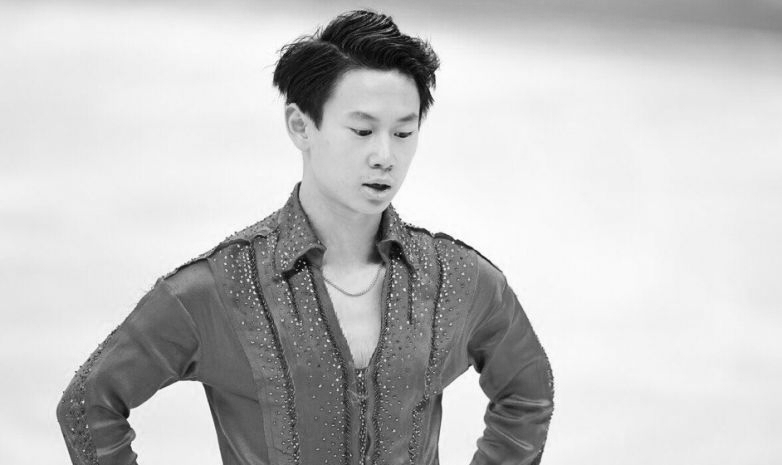 Nuraly Qııasov Denıs Tenge pyshaq salǵanyn moıyndady