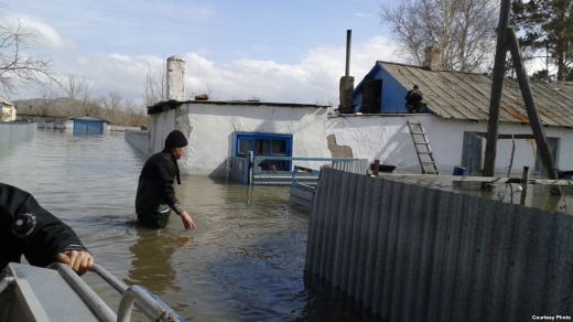 ShQO-da tasqynnan zardap shekkender baspanaly boldy
