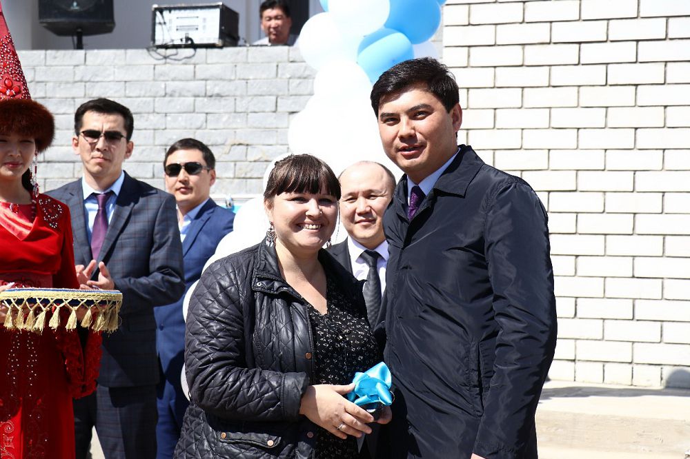 300 otbasyna páter tabystaldy