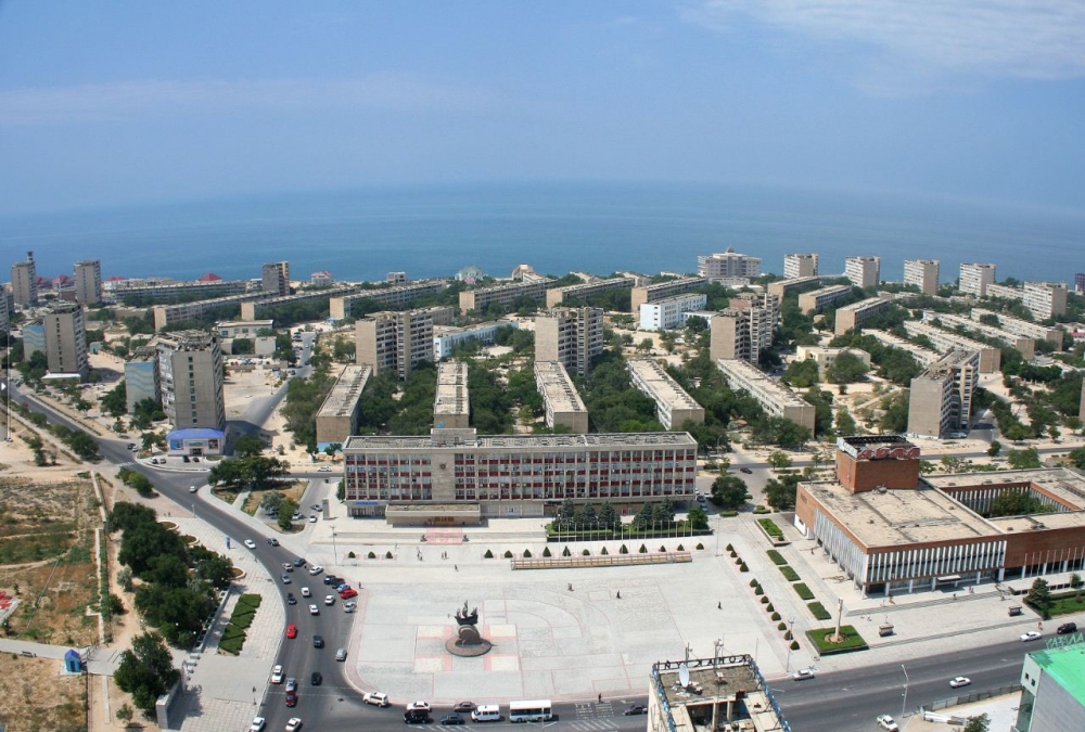 Aqtaýda jaǵajaı voleıbolynan týrnır bastaldy