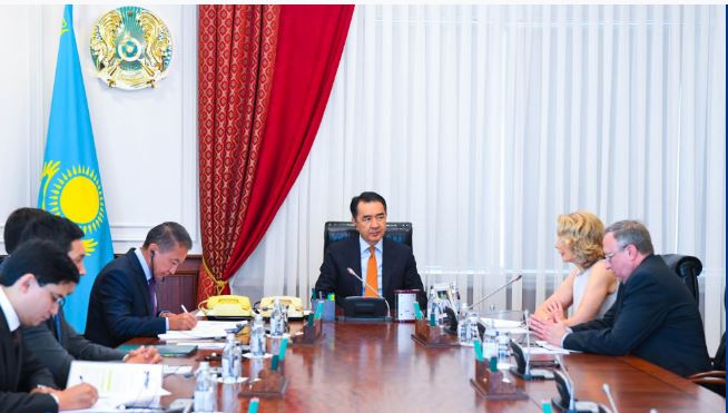 B.Saǵyntaev Amerıka Saýda Palatasynyń atqarýshy dırektorymen kezdesti