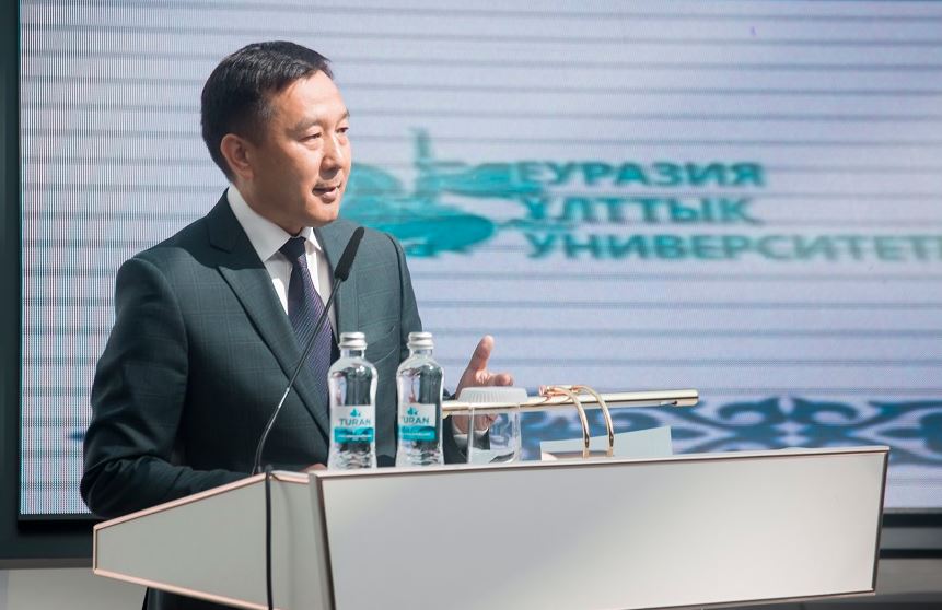 Jańashyl oılar  – jahan nazarynda