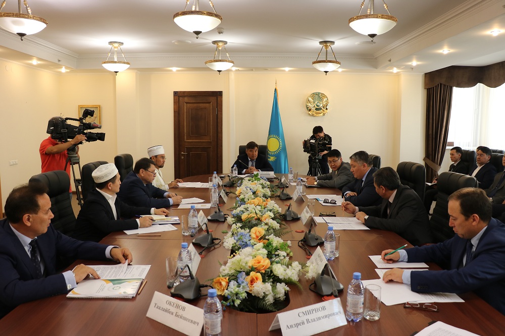 Darhan Káletaevtyń tóraǵalyǵymen qajylyq máselesi talqylandy